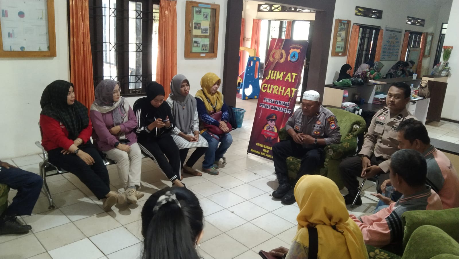 JUMAT CURHAT DI KELURAHAN BANGKAL